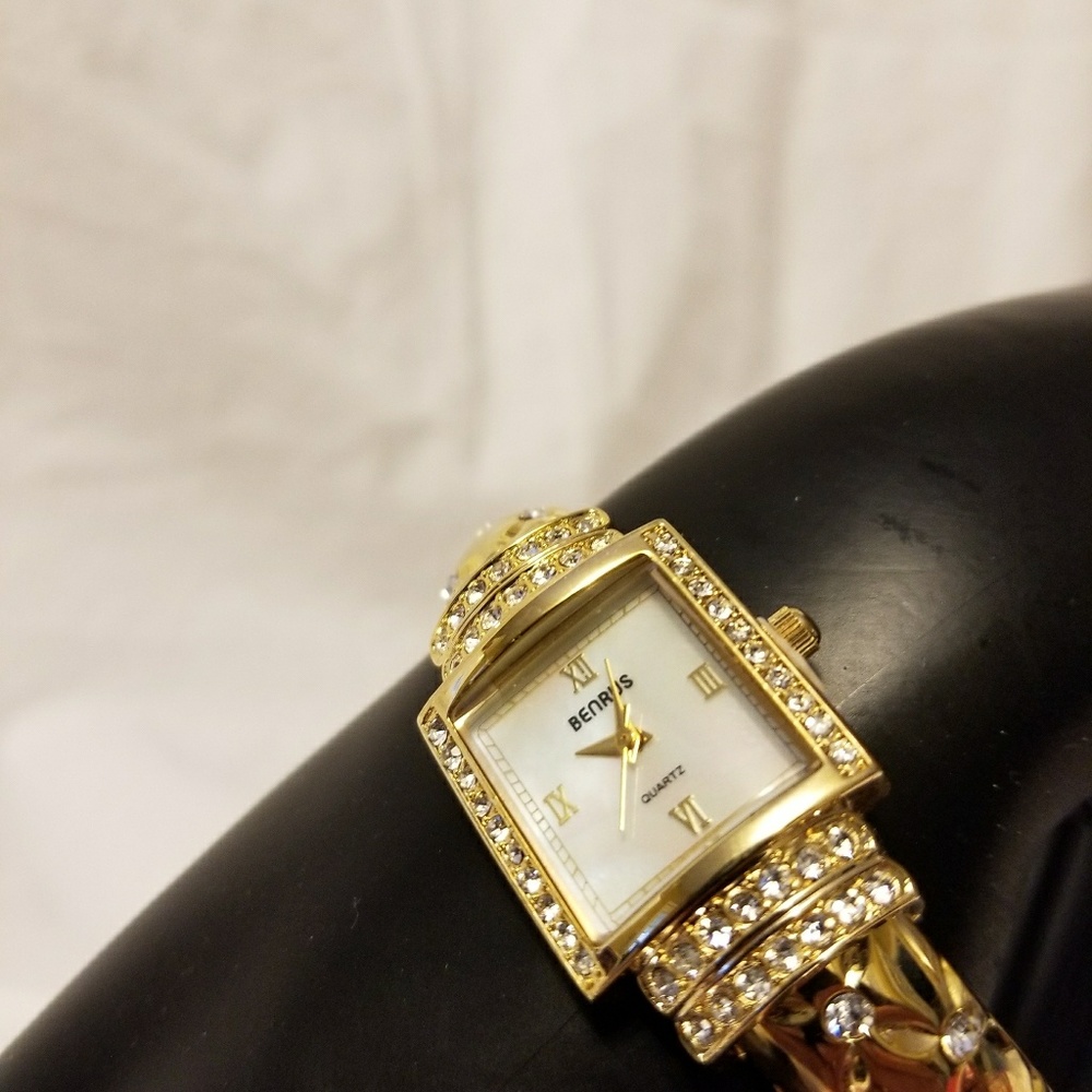 Benrus Women Watch